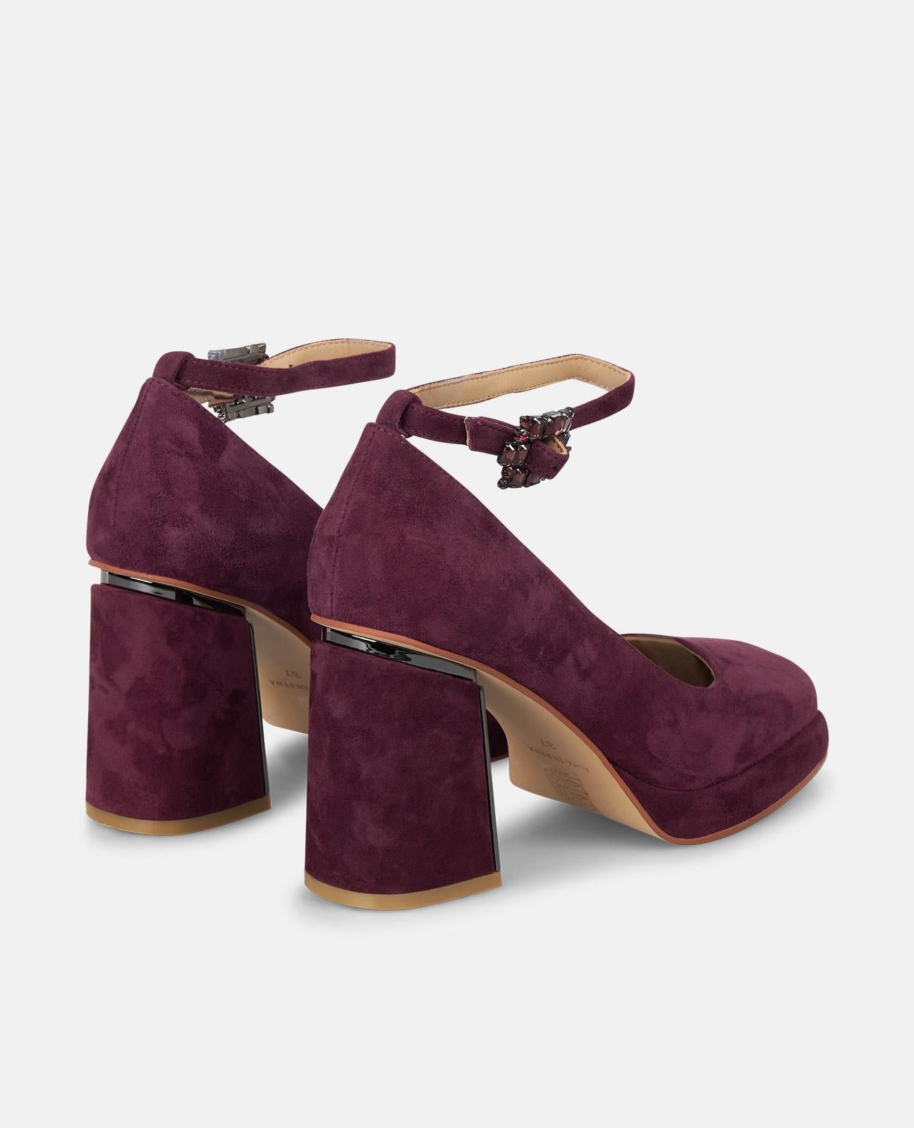 alma-en-pena-pumps-mit-breitem-absatz-und-schmuckschnalle-bordeaux-9-cm image 3