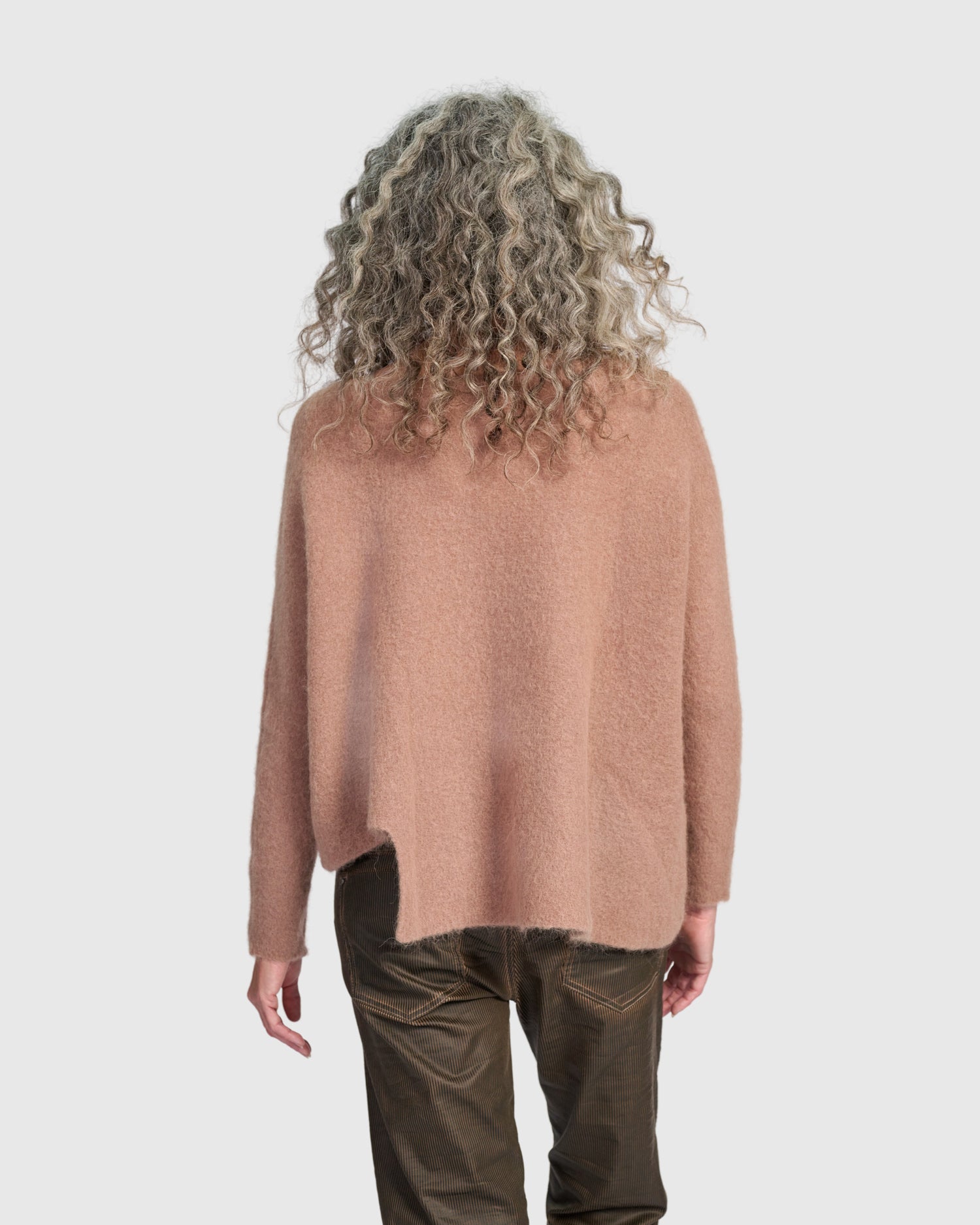 alembika-sculpt-boxy-sweater-almond image 7