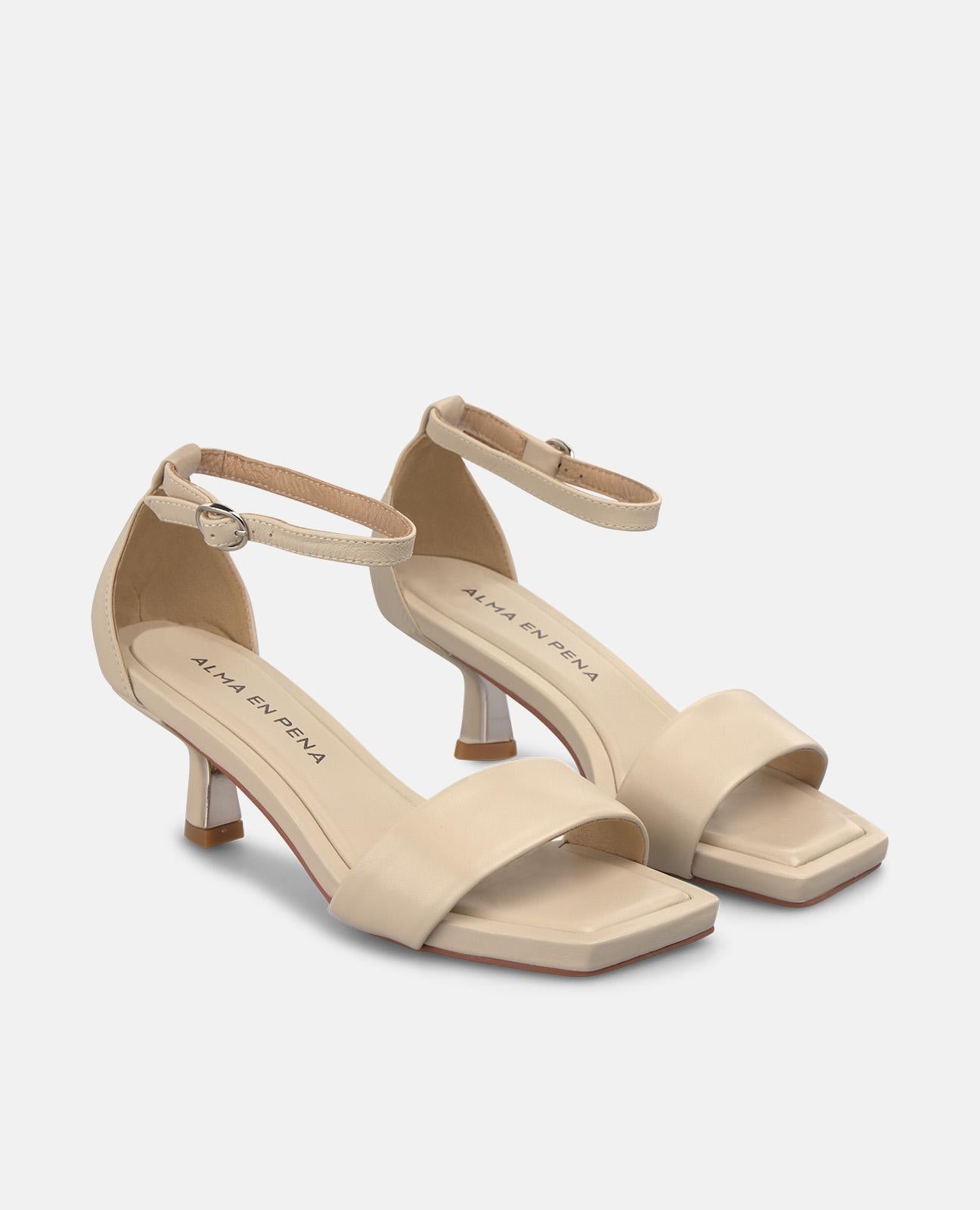 alma-en-pena-alfa-62810-nappa-sandalette-wei-mit-riemen-und-5-5-cm-absatz image 2