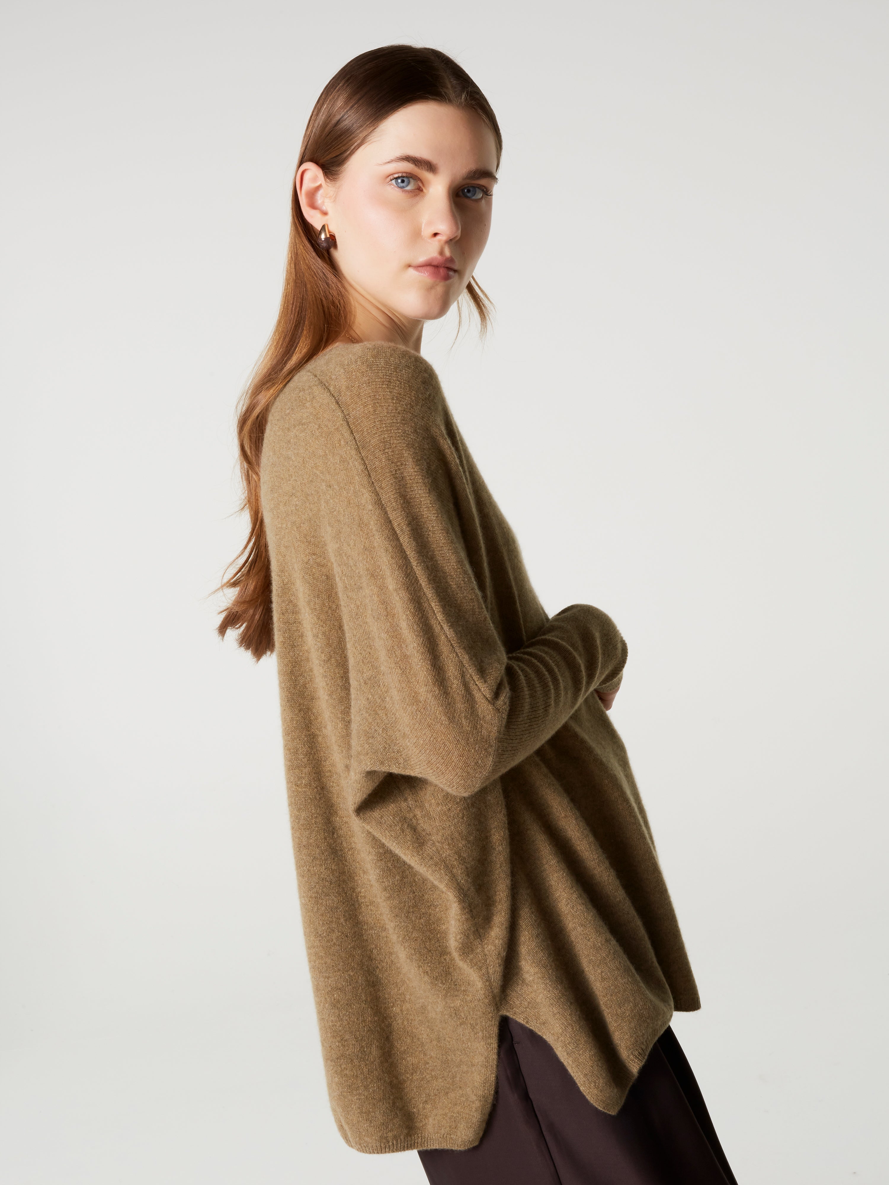 absolut-camille-poncho-pullover-mit-v-ausschnitt-aus-kaschmir-bronze image 3