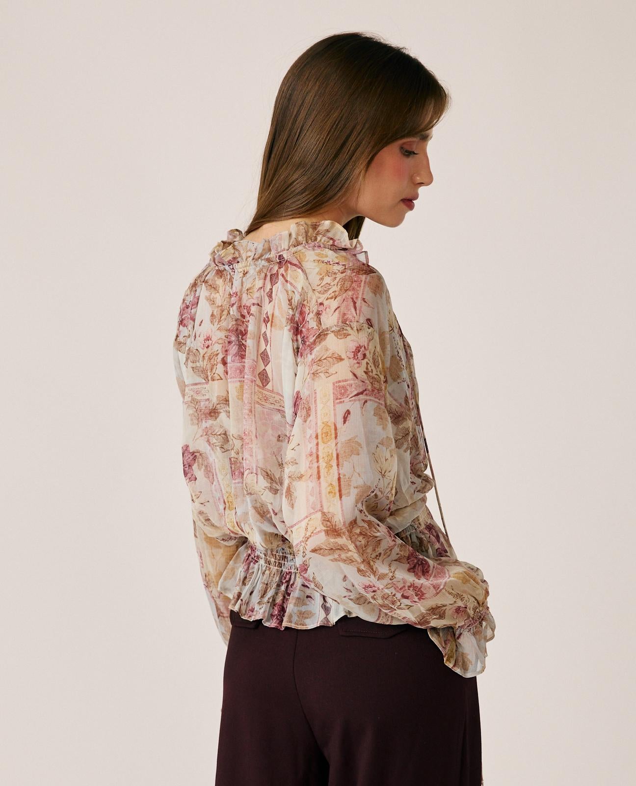 alma-en-pena-chiffonbluse-floral-mit-bindekragen-rosa image 6
