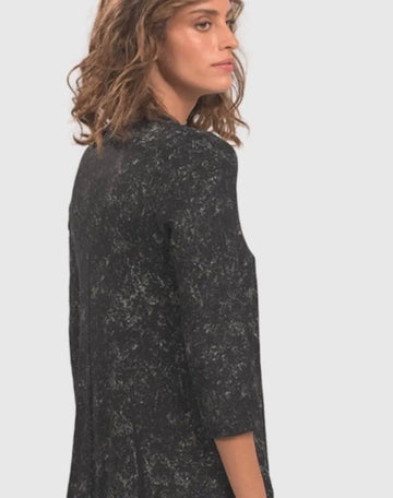 alembika-urban-essential-v-neck-top-galaxy image 5