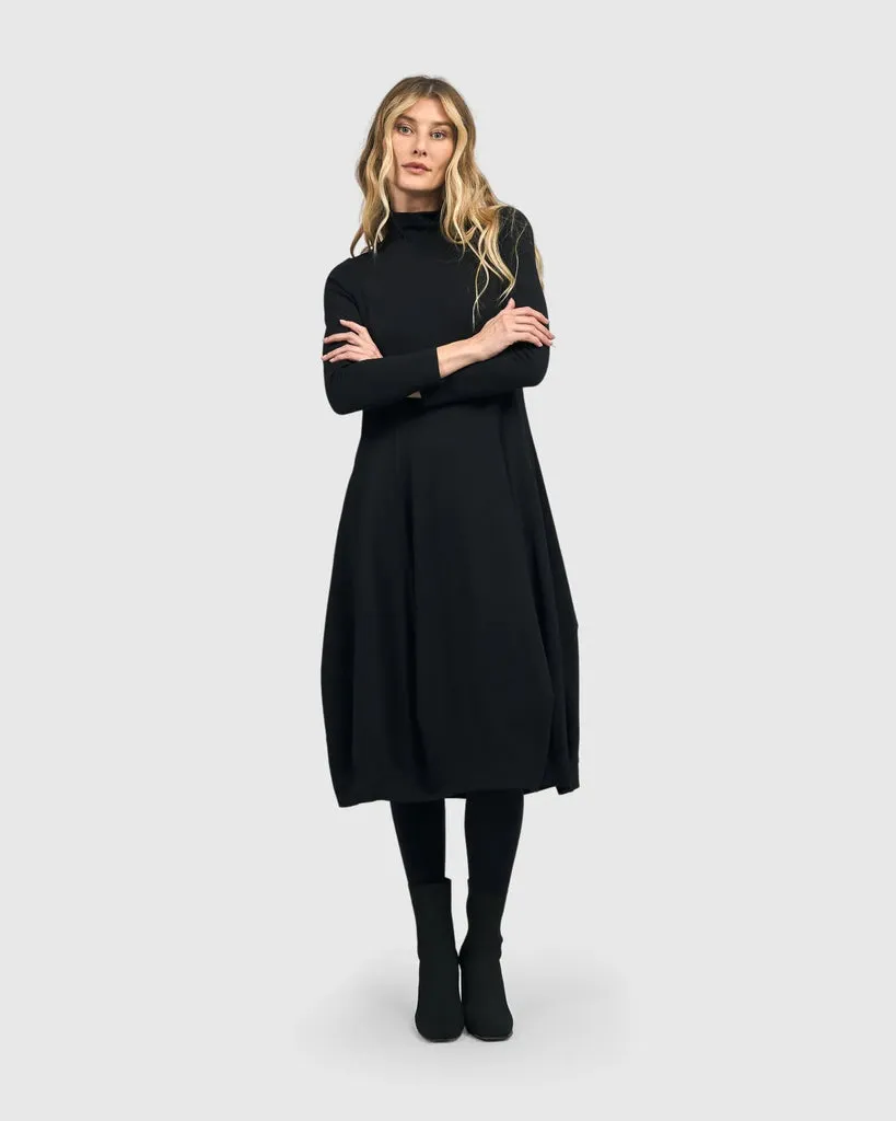 alembika-essential-turtleneck-cocoon-dress-black-midikleid image 1