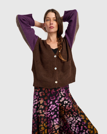 alembika-finch-cardigan-damen-strickjacke-brown-purple image 8