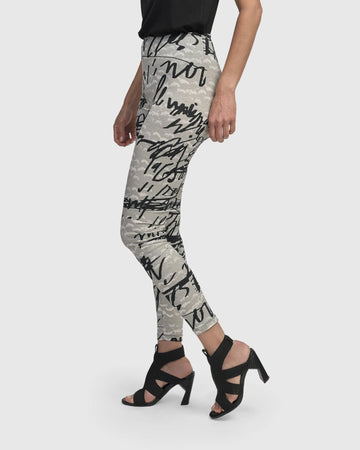 alembika-flirty-leggings-script image 3