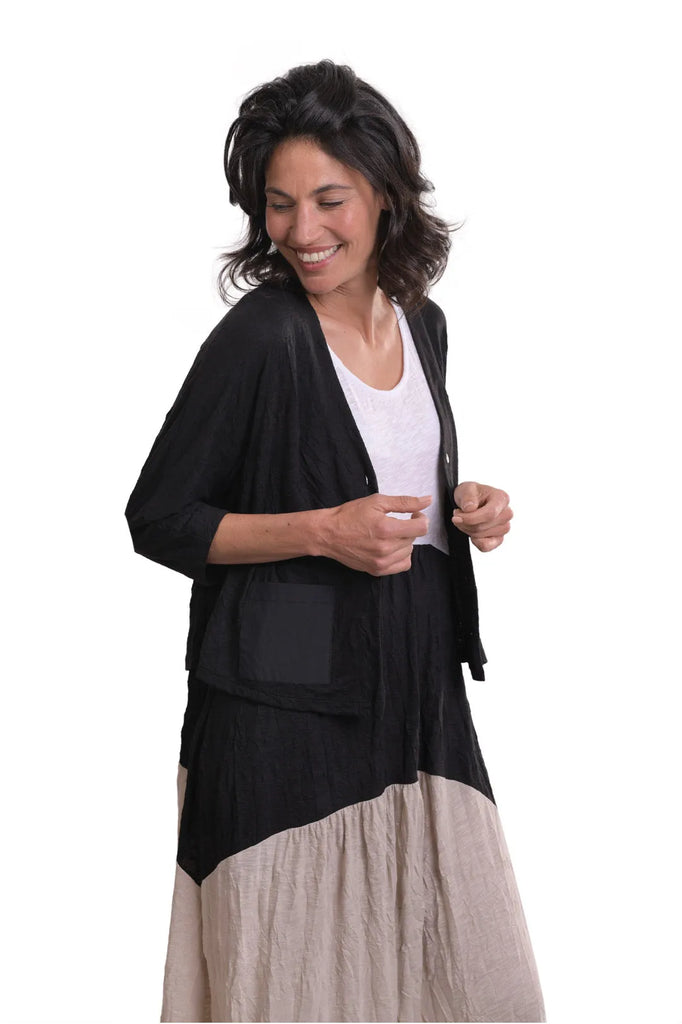 alembika-go-to-crinkle-cardigan-jacke-schwarz image 1