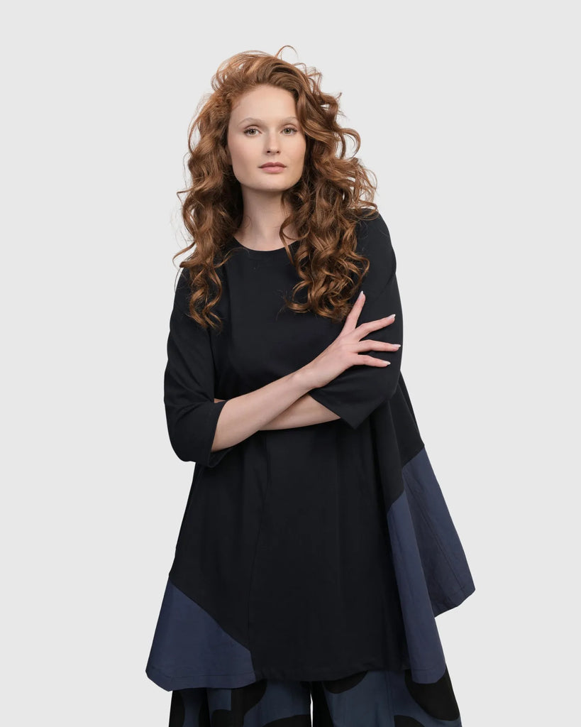 alembika-urban-marvels-trapeze-top-navy-tunika image 1