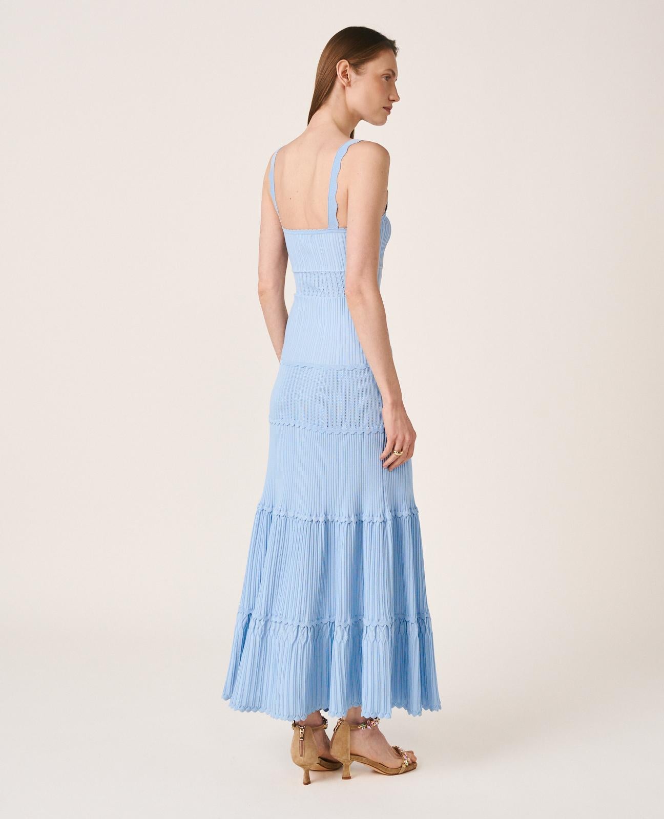alma-en-pena-fitted-midi-strickkleid-mit-tr-gern image 8