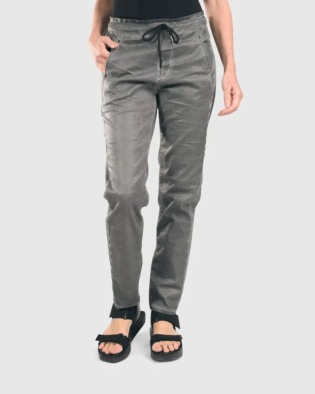 alembika-iconic-stretch-jeans-pinstripe-schwarz image 1