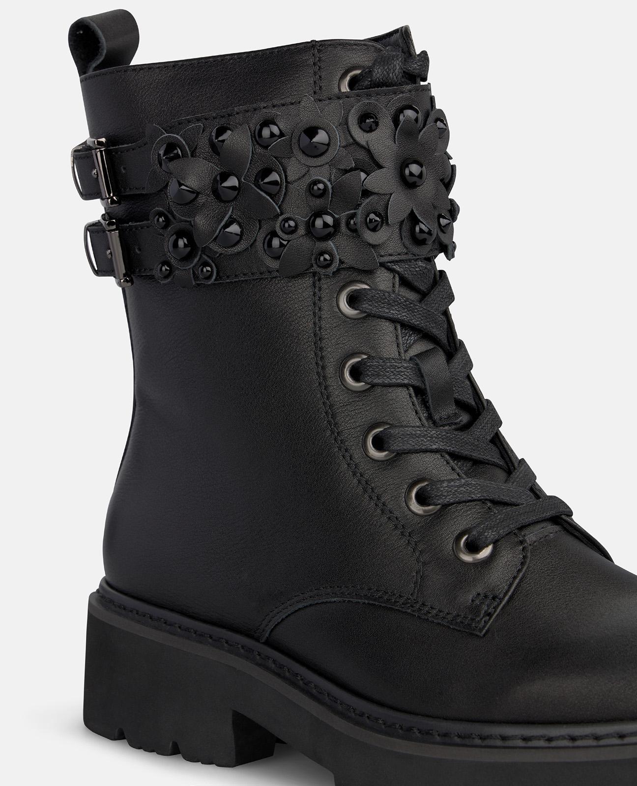 alma-en-pena-metallic-nappa-stiefelette-schwarz-mit-schn-rung-und-schnallen image 4