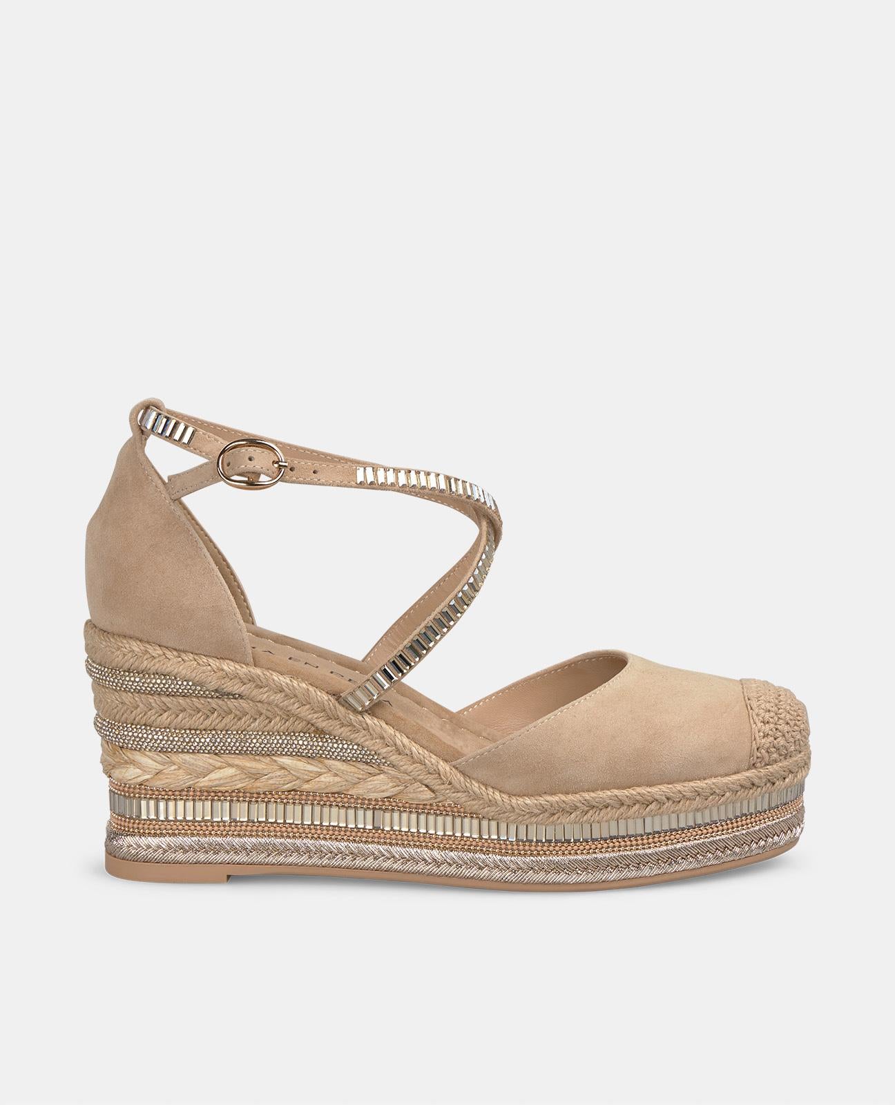 alma-en-pena-keilsandalette-mit-stickerei-arena-5-cm-absatz image 1