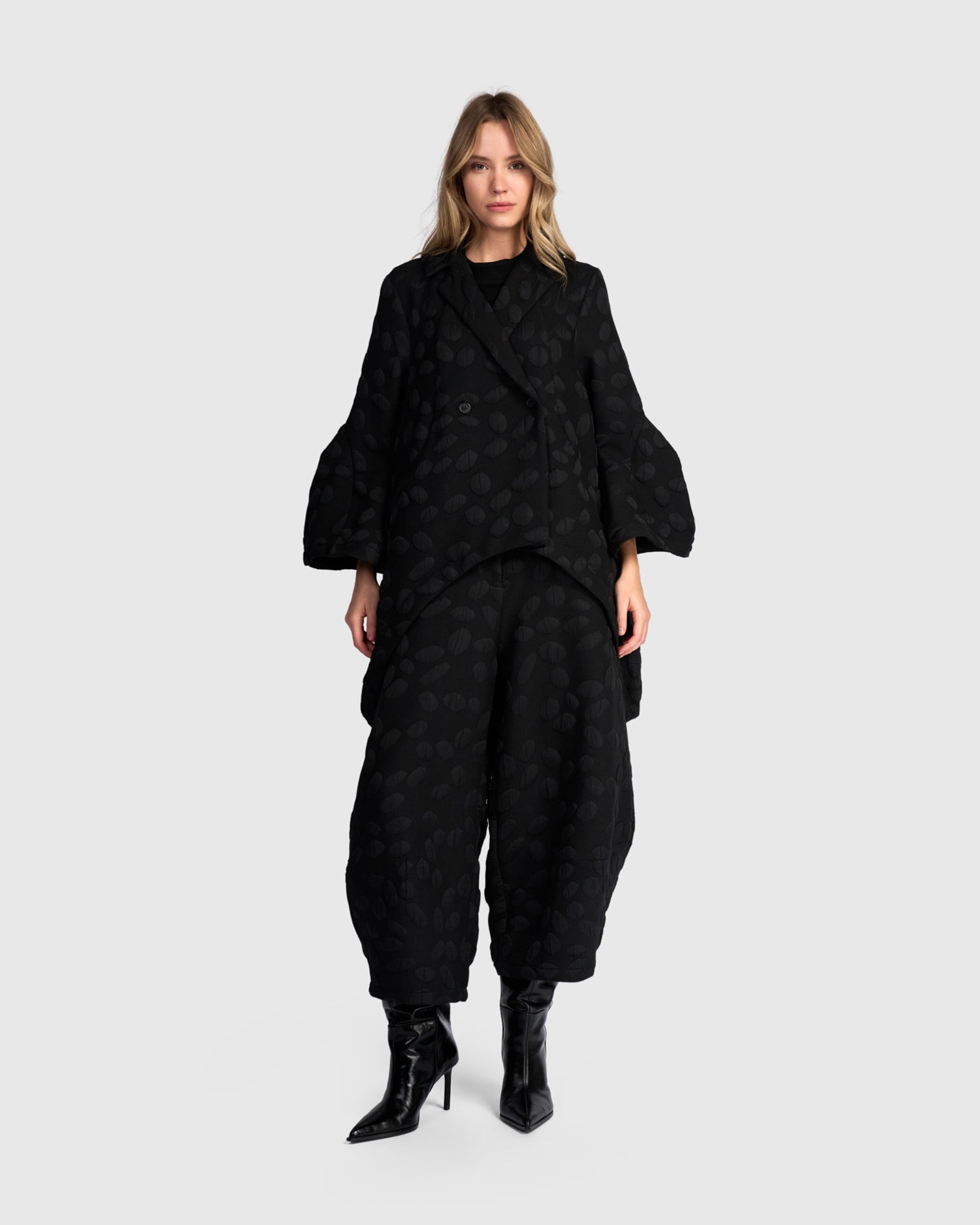 alembika-castellan-jacke-black-spots-cocoon-kurzmantel image 6