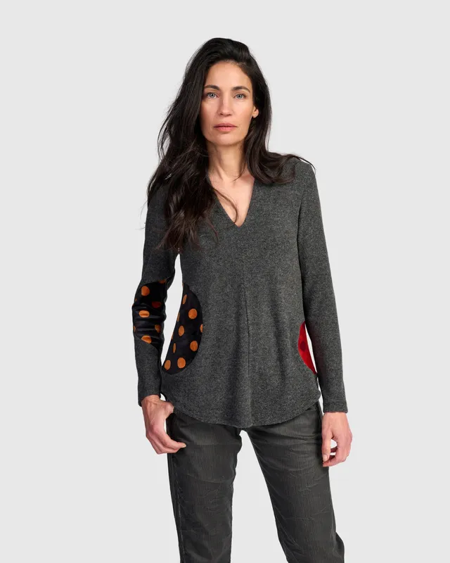 alembika-lottie-v-neck-top-carbon-dots image 1