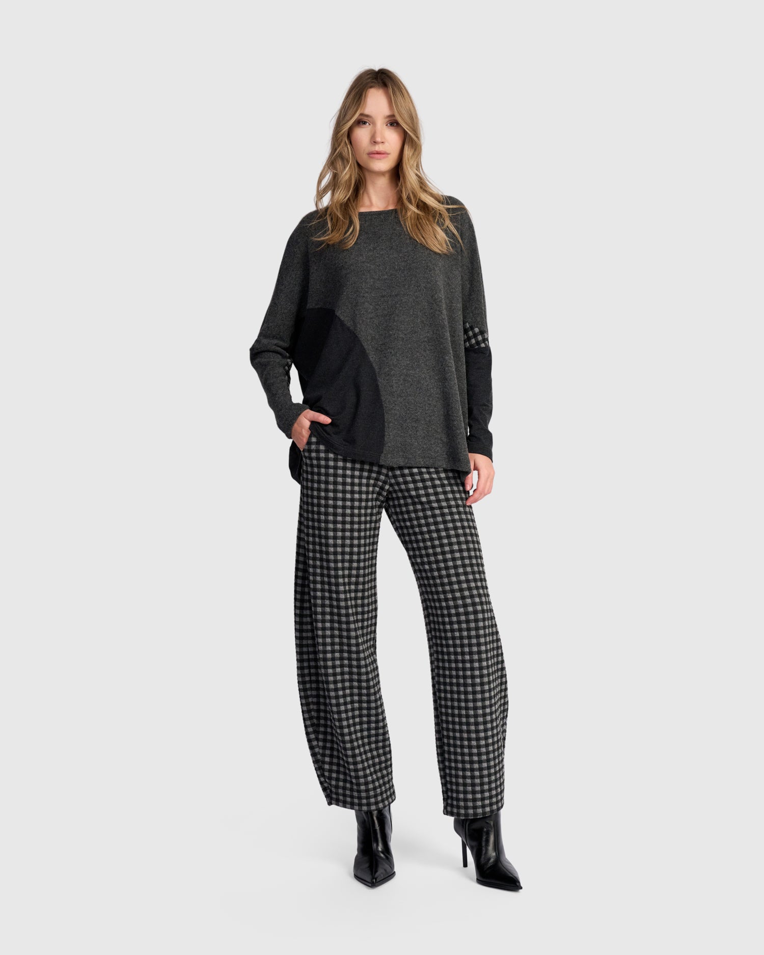 alembika-quasar-curve-top-carbon-oversize-fleece-top-mit-samt image 3