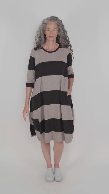 alembika-urban-ayla-stripe-cocoon-midikleid-ash-black image 6