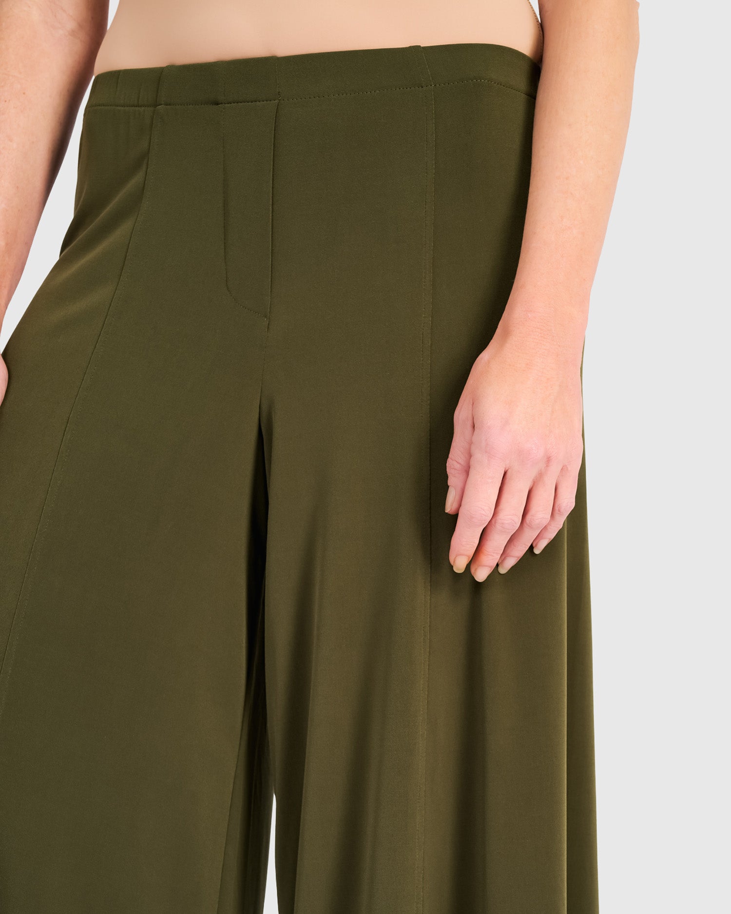 alembika-essential-slinky-punto-hose-khaki-lantern image 3