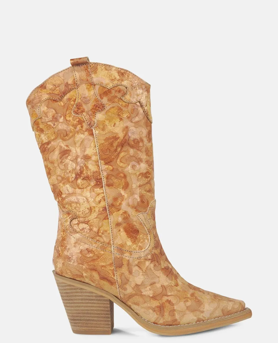 alma-en-pena-embroidered-half-boot-stiefelette-arena-24-cm-schaft-8-cm-absatz image 1