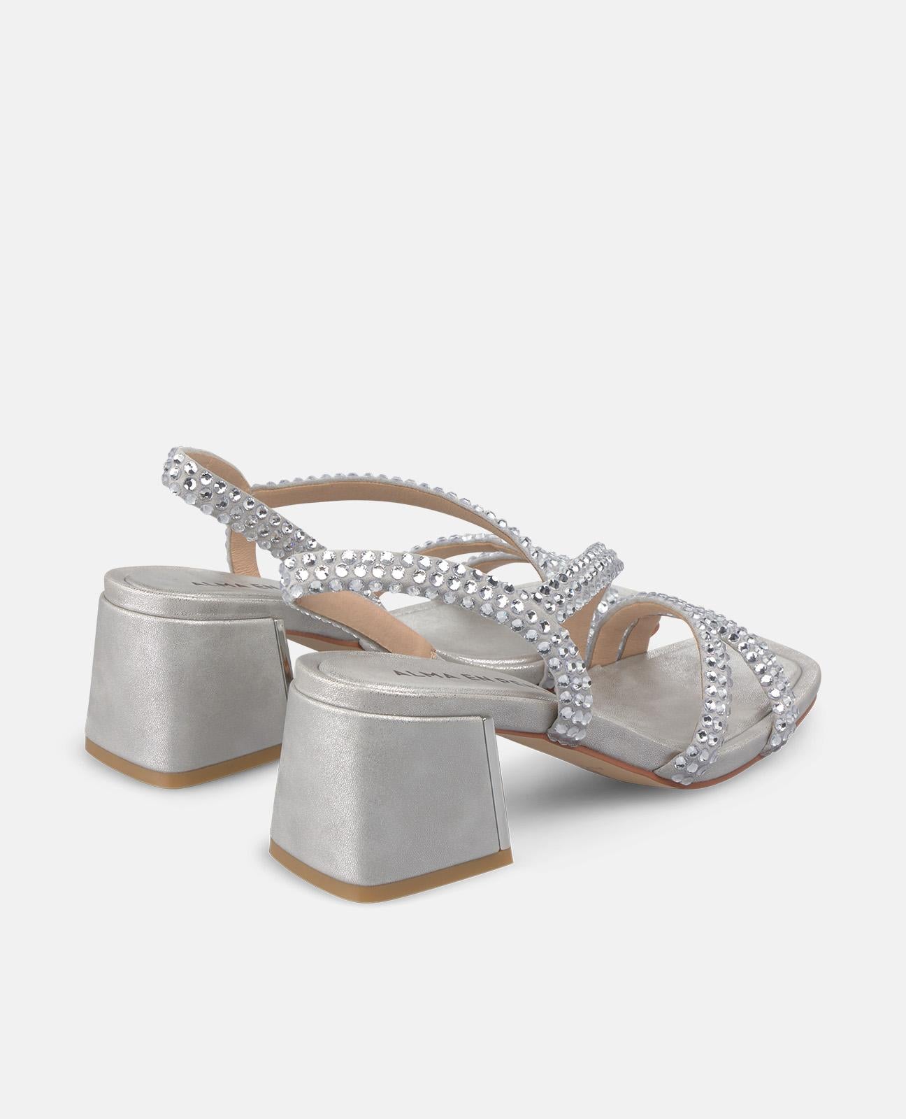 alma-en-pena-rhinestone-sandal-without-clasp-sandale-mit-strass-6-cm-in-silber image 3