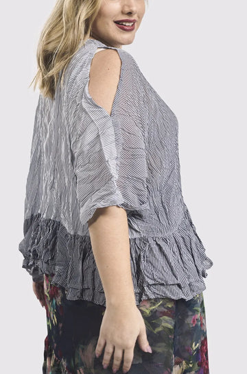alembika-rhys-ruffled-blouse-gingham-cold-shoulder-bluse image 4
