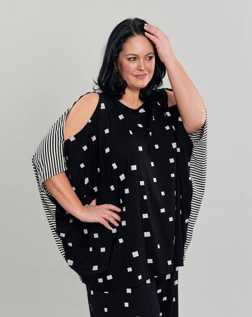 alembika-boxy-dolman-cutout-top-squares-tunika-top image 2