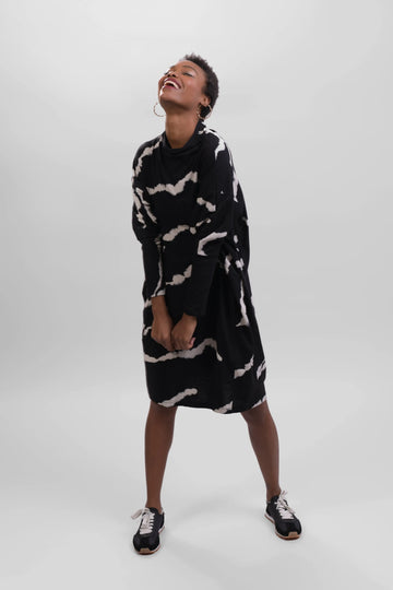 alembika-urban-marble-cocoon-kleid image 7