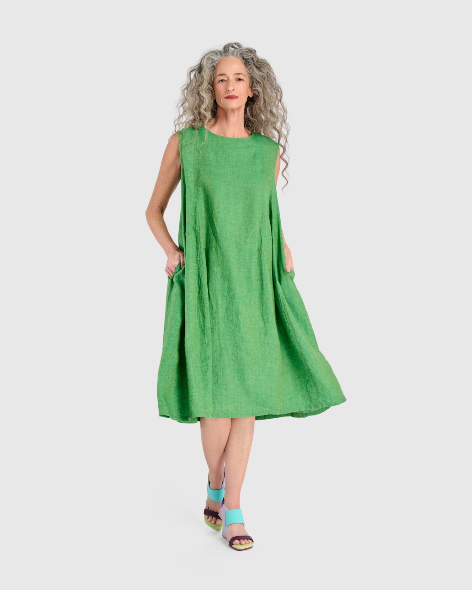 alembika-linen-swing-dress-mojito-leinen-midikleid image 5