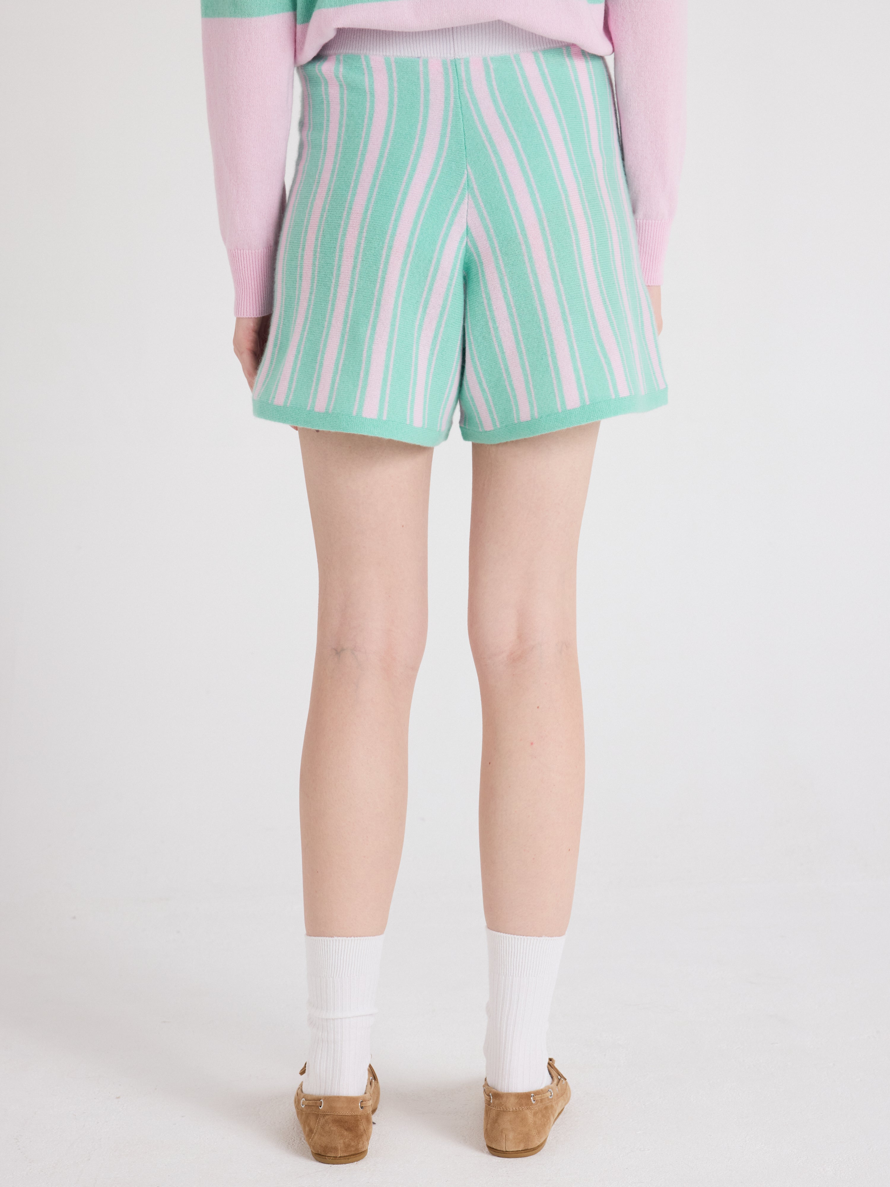 absolut-tyra-shorts-aus-kaschmir-mit-streifen-blossom image 6