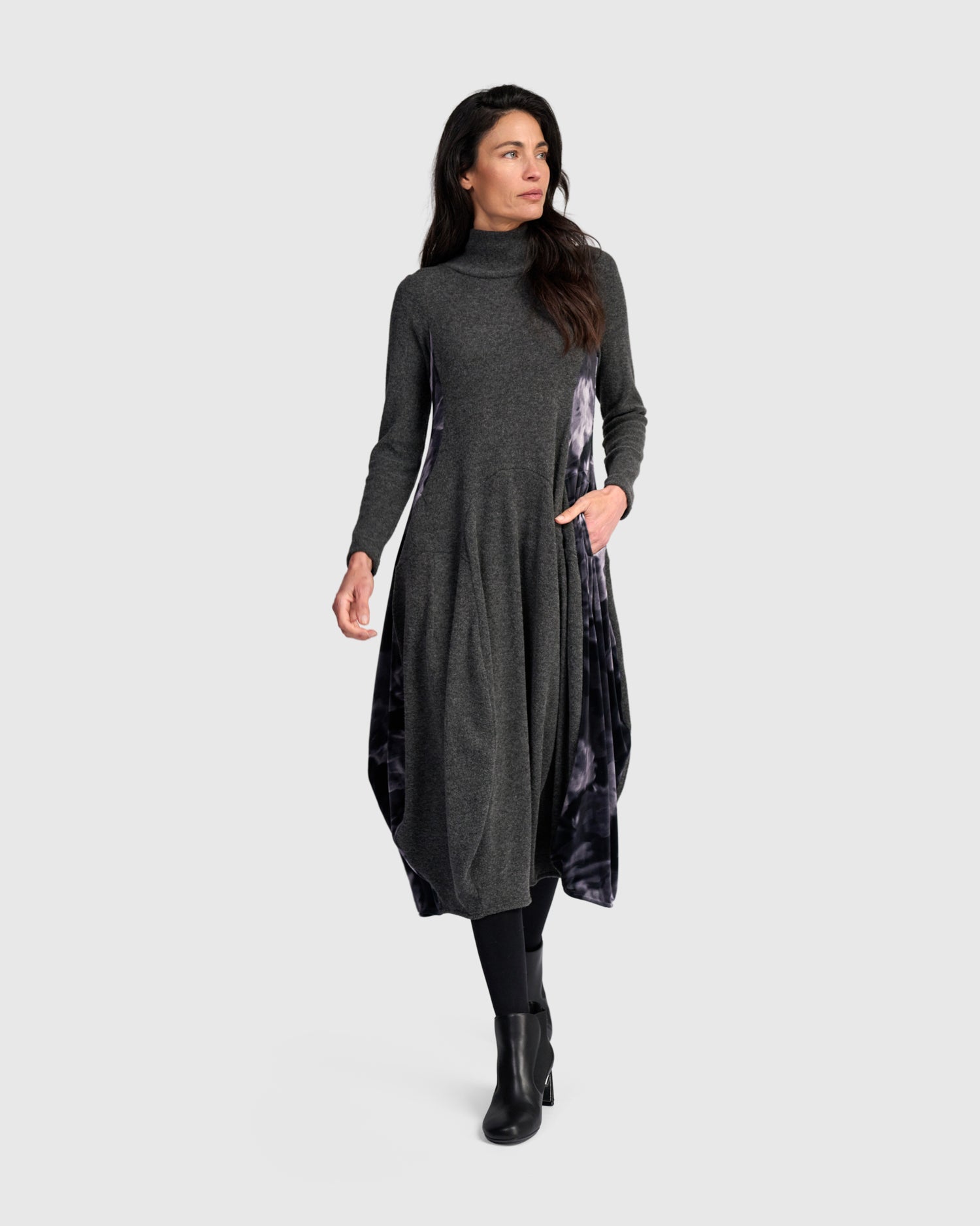 alembika-orris-cocoon-kleid-carbon image 2