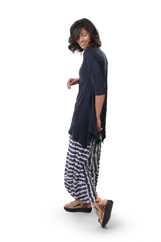 alembika-mara-crinkle-tunika-navy image 1