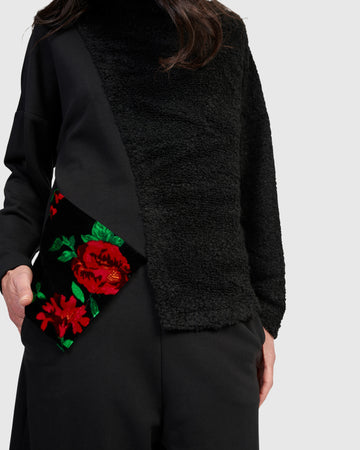 alembika-razzi-boucle-pullover-roses-oversize-jumper image 2
