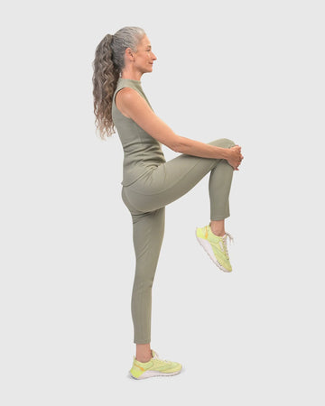 alembika-asana-high-neck-top-nature-tank-top image 7