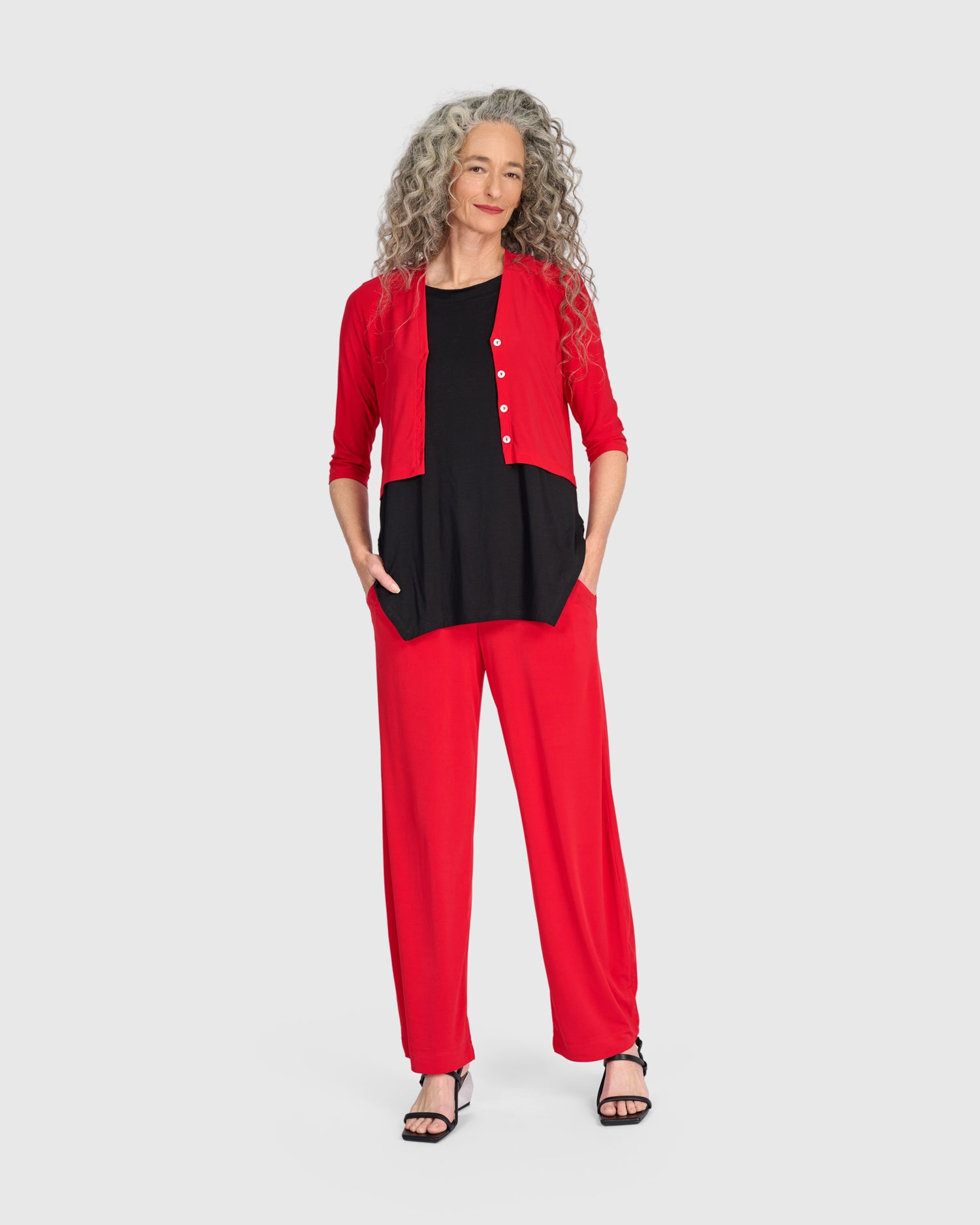 alembika-essential-slinky-cropped-cardigan-red-jerseyjacke image 3