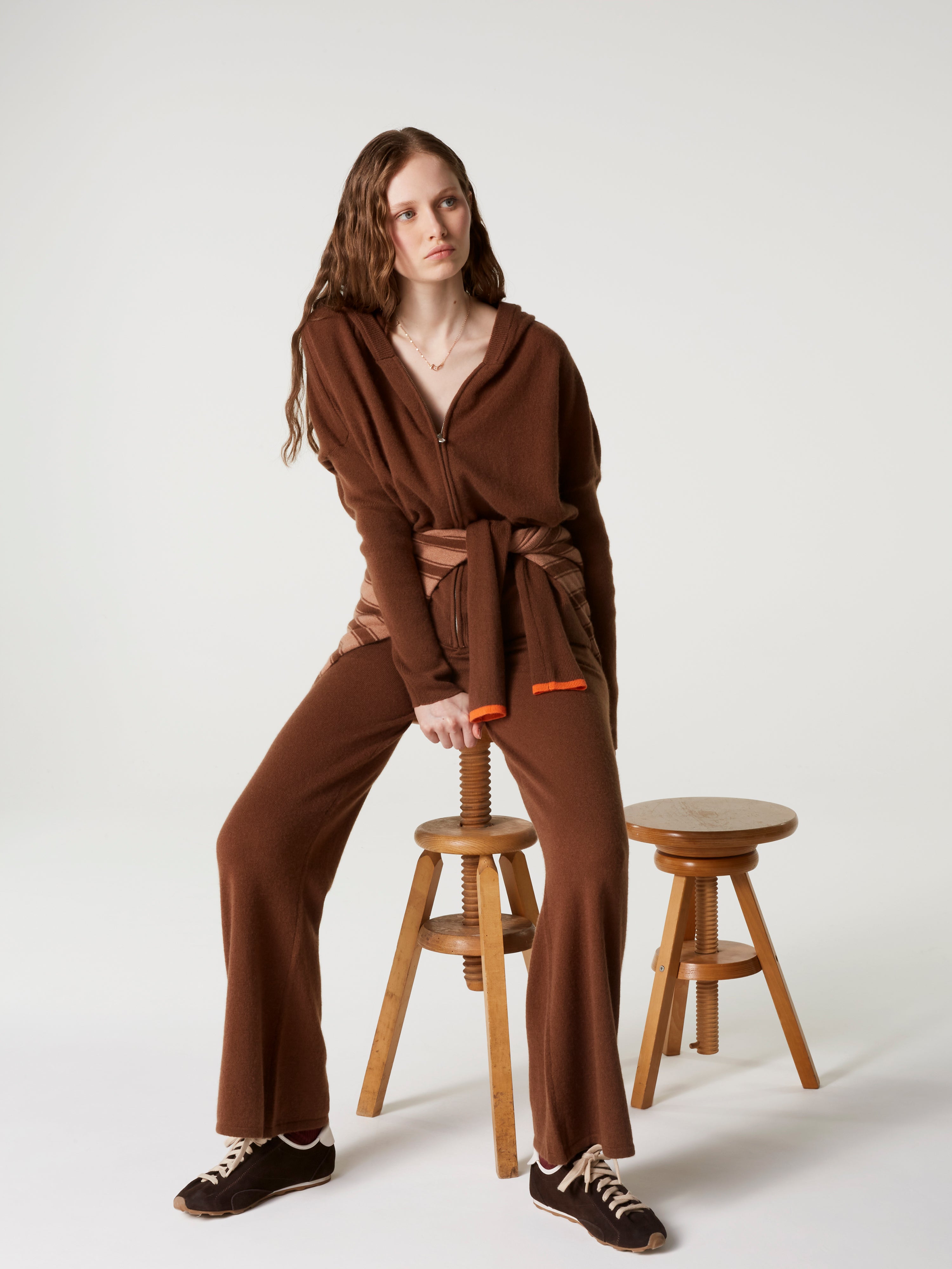 absolut-opale-kapuzen-poncho-mit-rei-verschluss-100-kaschmir-coffee-ivory image 5