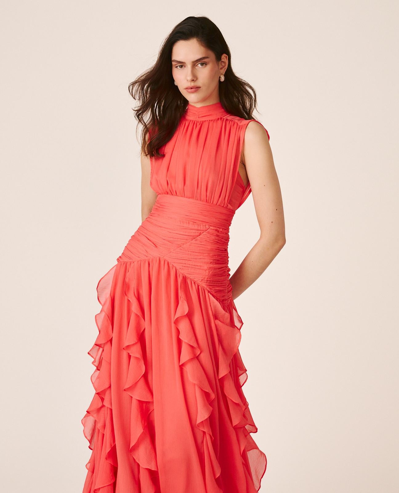 alma-en-pena-maxikleid-mit-r-schen-coral-rmelloses-langes-kleid image 1