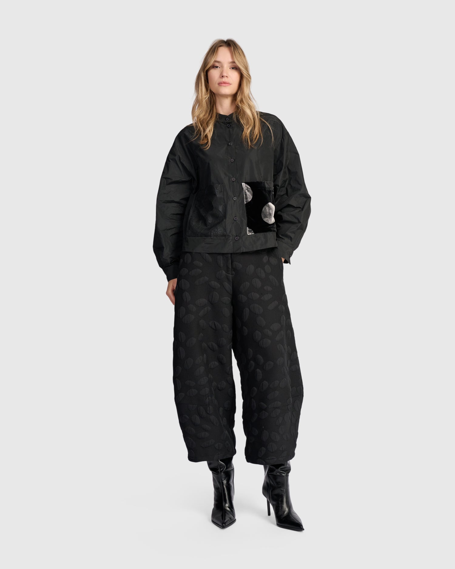 alembika-intermezzo-lantern-hose-black-spots image 8