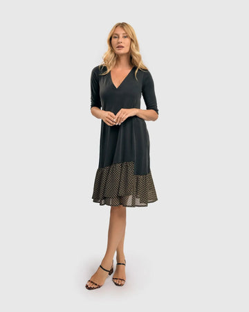 alembika-golden-link-flounce-kleid-chain image 3