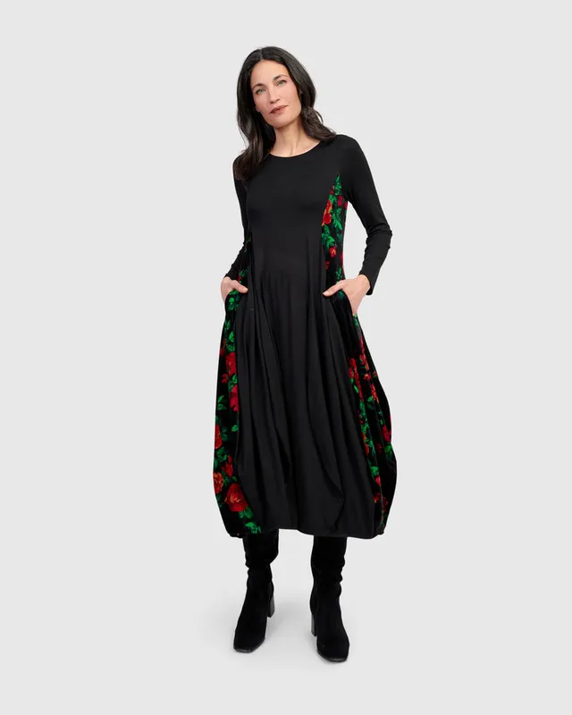 alembika-nocturne-crew-cocoon-kleid-roses image 1