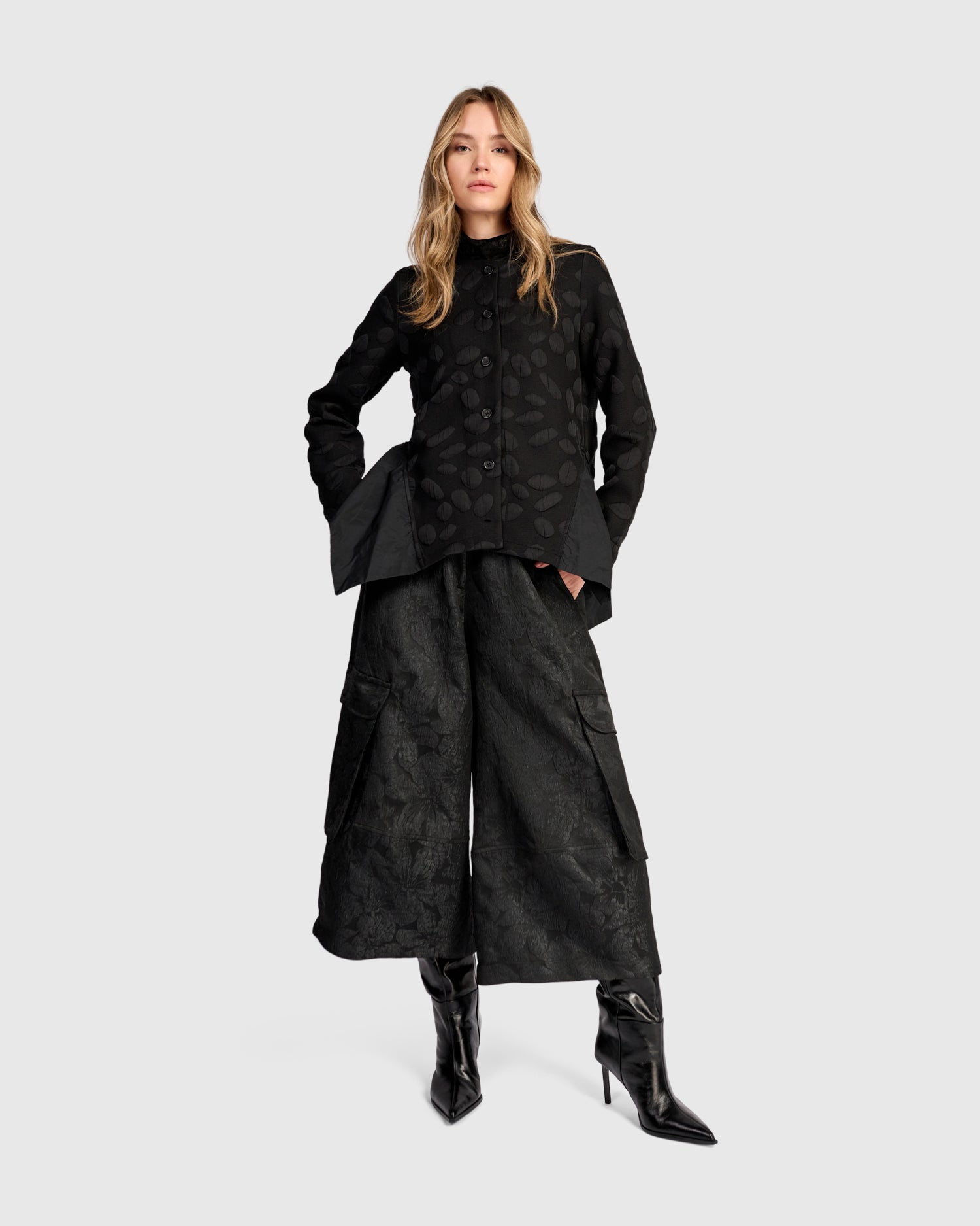 alembika-valmont-peplum-jacke-aj729c-black-spots image 2