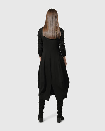 alembika-essential-pockets-cocoon-kleid-schwarz image 4