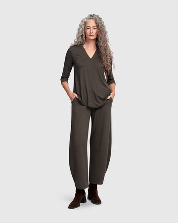 alembika-essential-flow-pants-khaki-damen-hose image 3