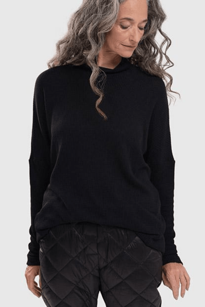 alembika-essential-mockneck-top-schwarz-pullover image 1