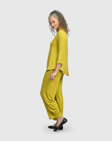 alembika-essential-v-neck-top-limette-3-4-arm image 8