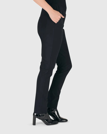 alembika-essential-tekbika-j-pocket-slim-pants-black-hose image 3