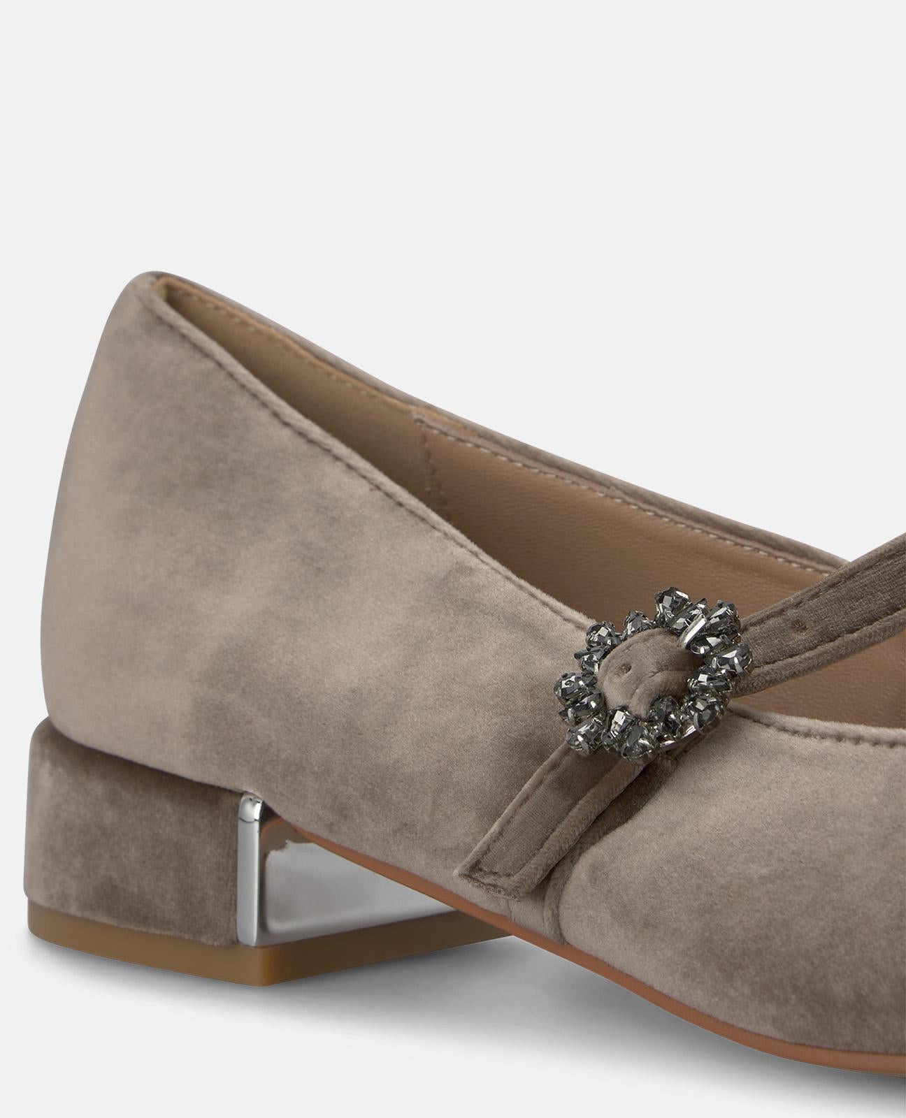 alma-en-pena-velvet-flats-ballerina-vis-n-samt-blumen-schnalle image 4