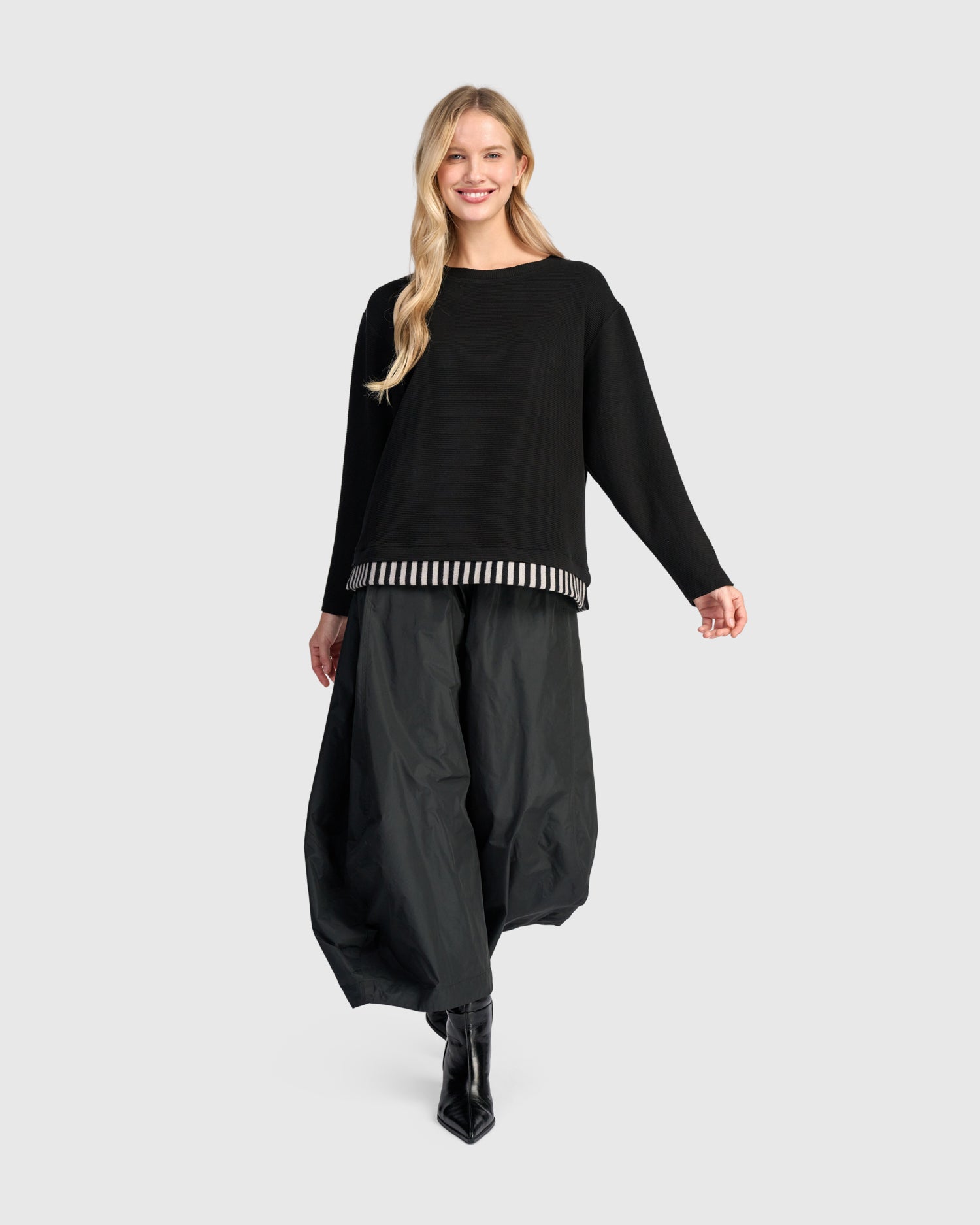 alembika-urban-borderline-top-black-mix image 2