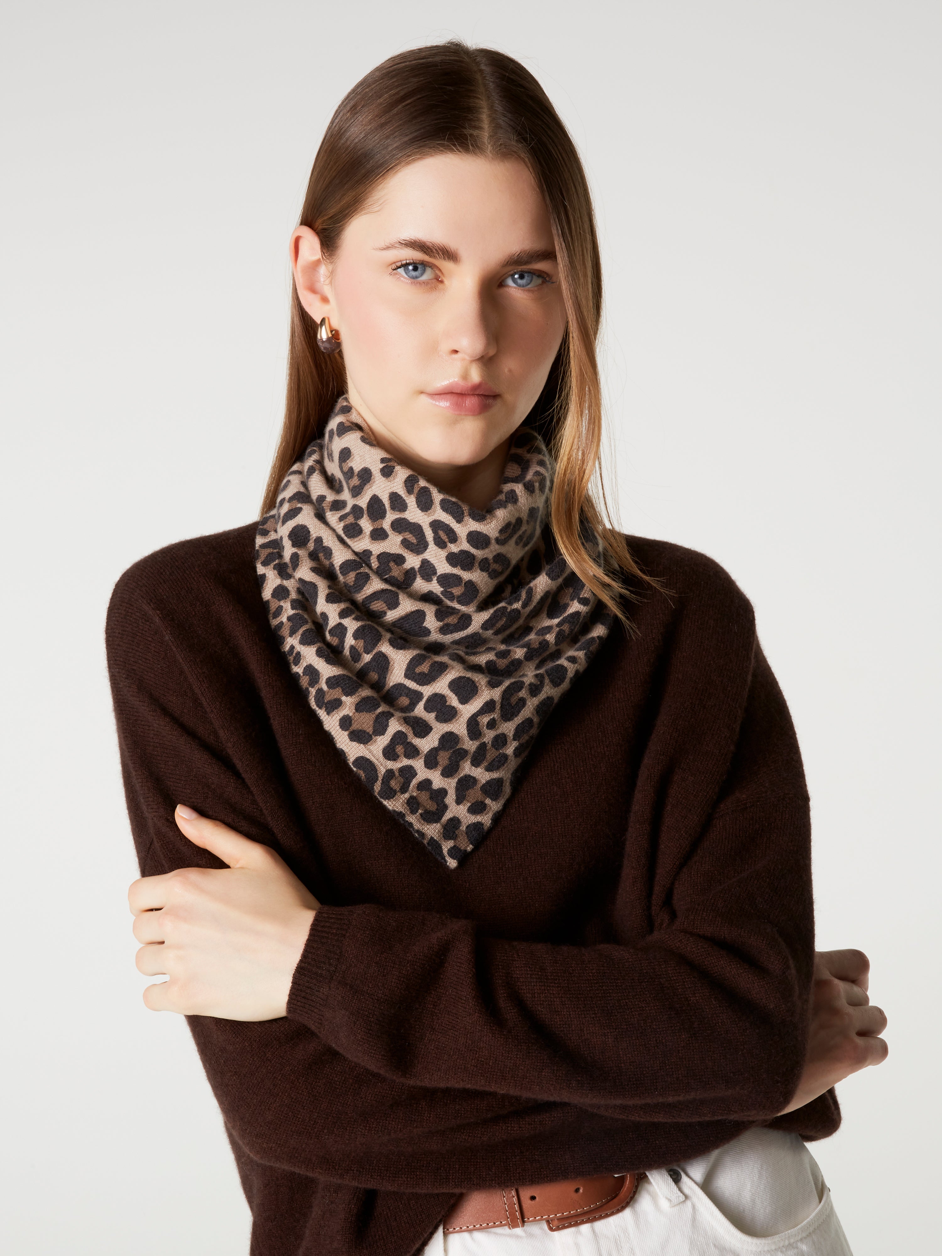 absolut-annabelle-print-damen-kaschmir-bandana-leo-54x54 image 2