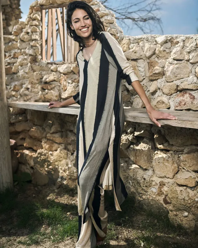alembika-get-in-line-caftan-tunika-stripes image 1