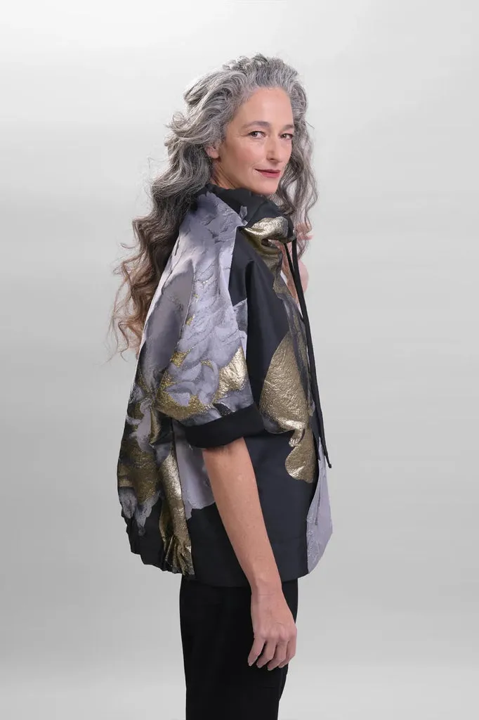 alembika-peony-anorak-top-gold-blusen-layer image 1