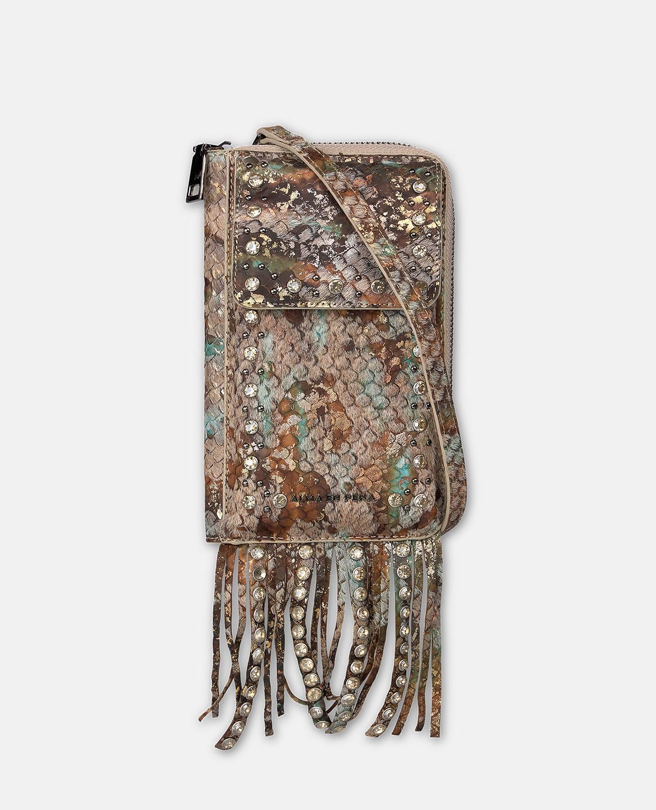 alma-en-pena-natalia-clutch-nieten-leder-camel image 1