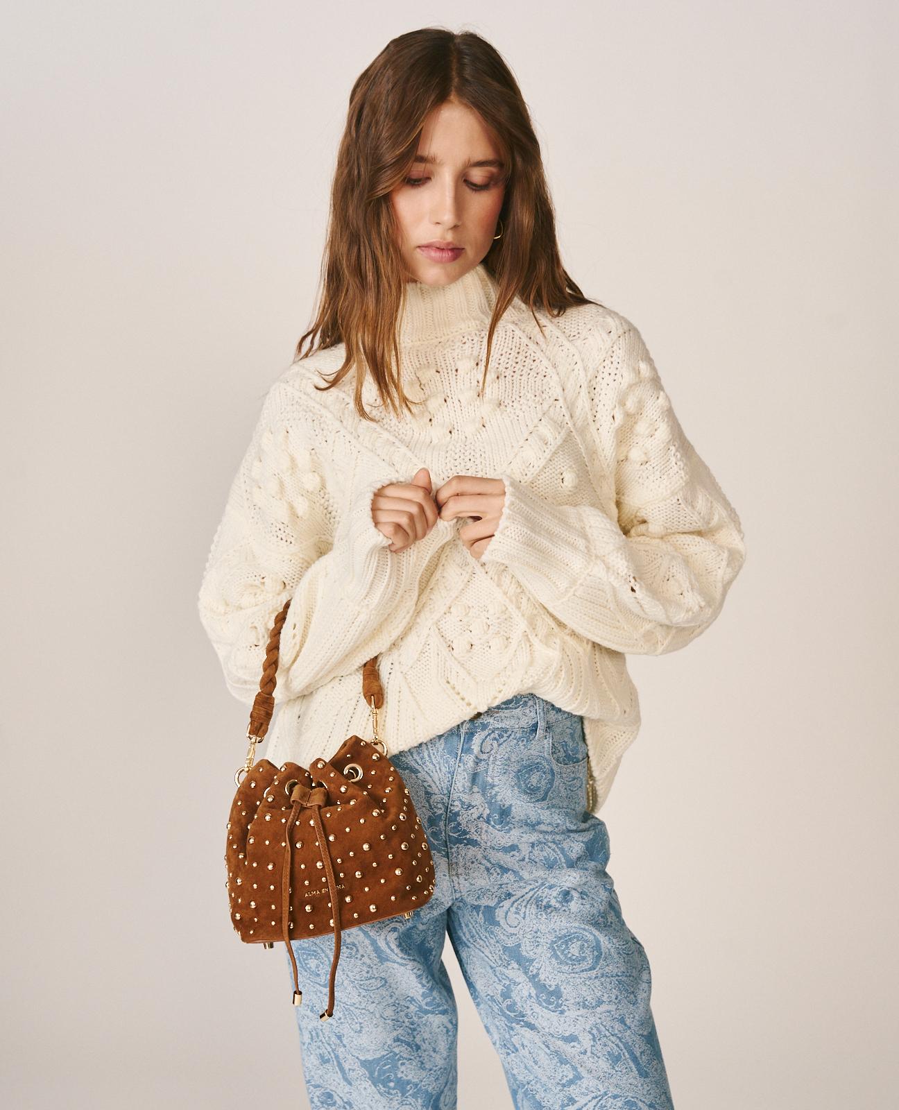 alma-en-pena-suede-candy-bag-mit-nieten-camel image 2